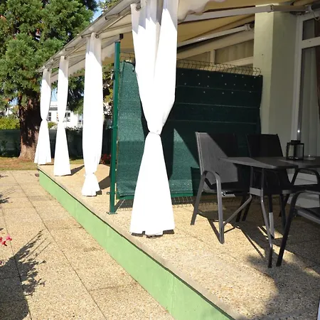 Akvamarin Apartamento *